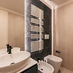 Exclusive Domus Gaudia 아파트 *