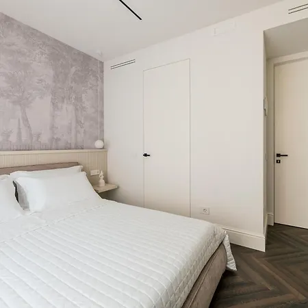 Exclusive Domus Gaudia *